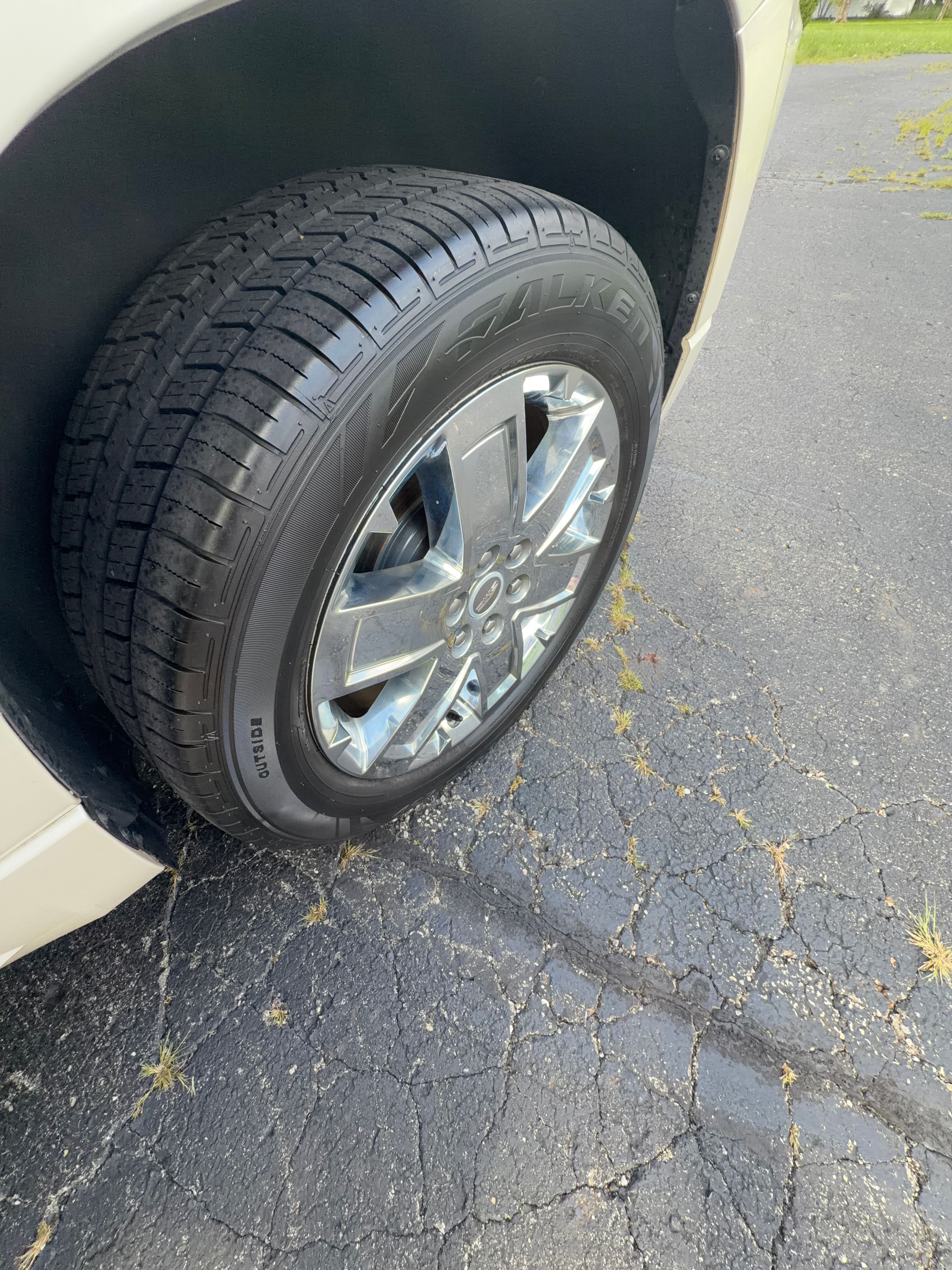 Used 2014 GMC Acadia Denali AWD/4WD image 10