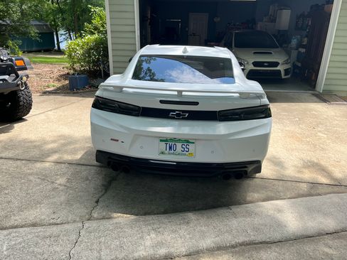 Used 2018 Chevrolet Camaro SS w/ Redline Edition RWD image 6