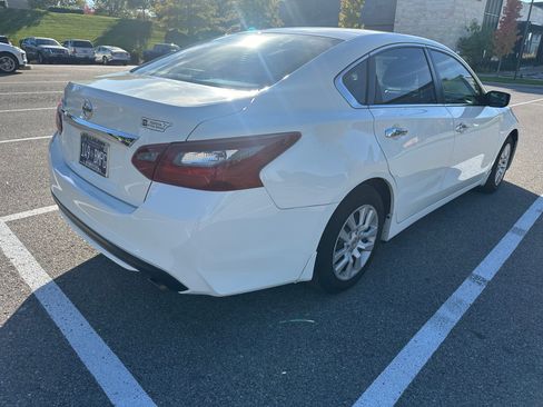 Used 2018 Nissan Altima 2.5 S w/ S Convenience Package image 6