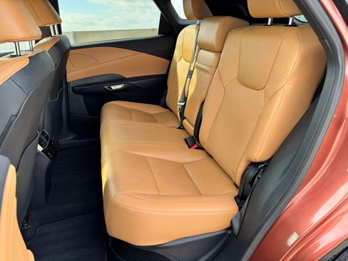 Used 2024 Lexus RX 350h image 28