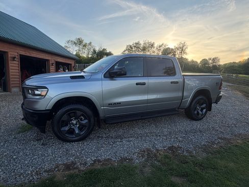 Used 2024 RAM 1500 Big Horn AWD/4WD image 4