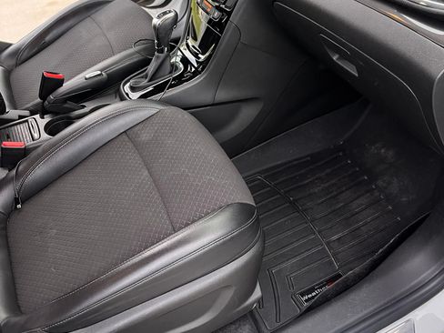 Used 2019 Buick Encore Preferred FWD image 17