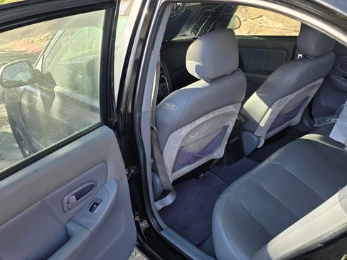 Used 2004 Hyundai Elantra GT image 10