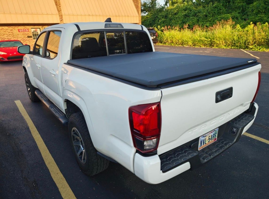 Used 2020 Toyota Tacoma SR w/ SR Convenience Package RWD image 4