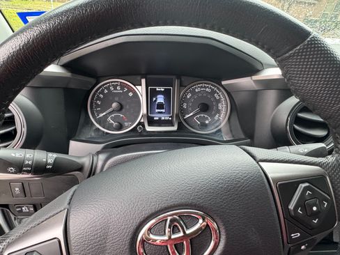 Used 2023 Toyota Tacoma SR5 image 18