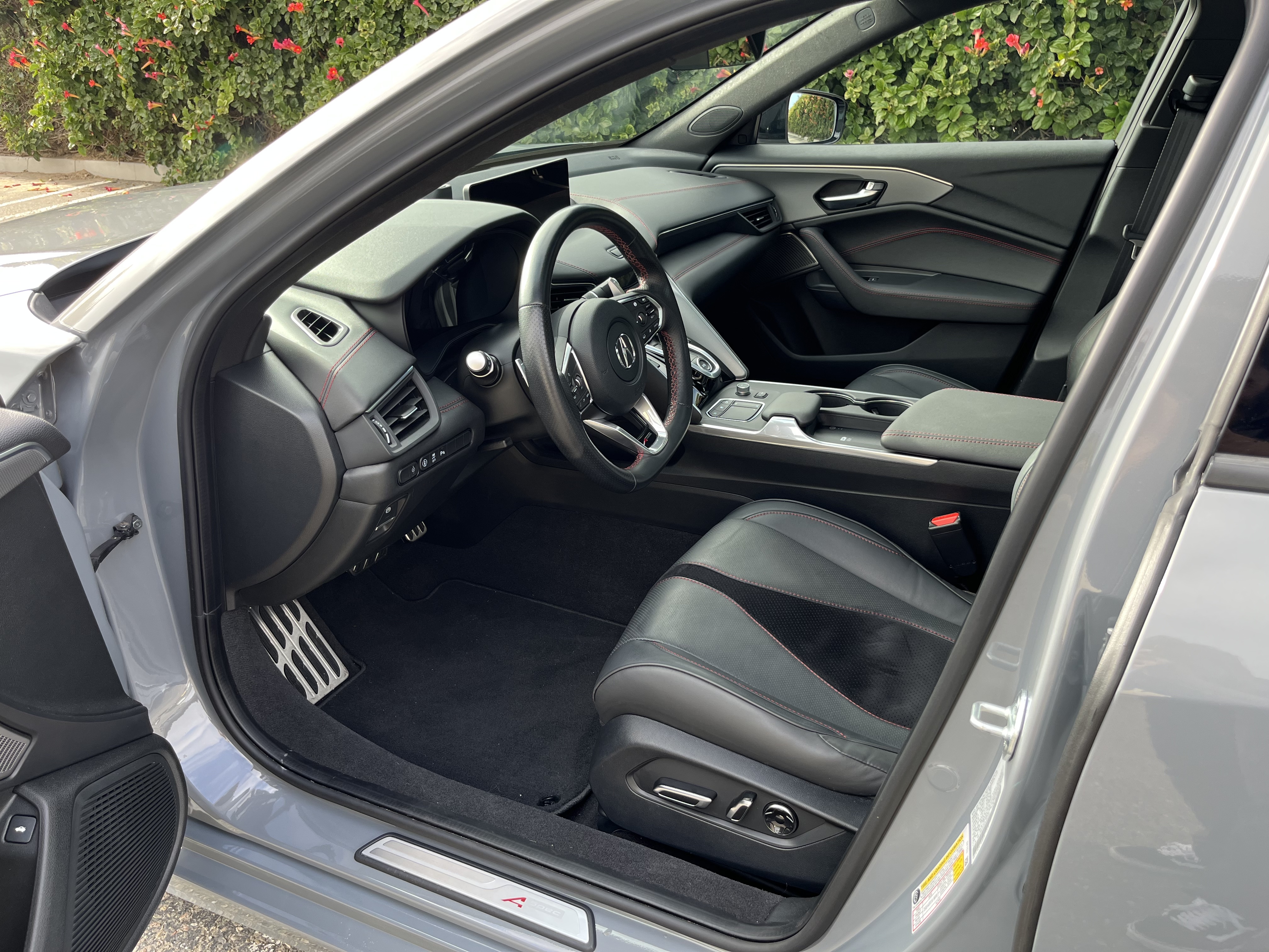 Used 2025 Acura TLX SH-AWD w/ A-SPEC Pkg image 16