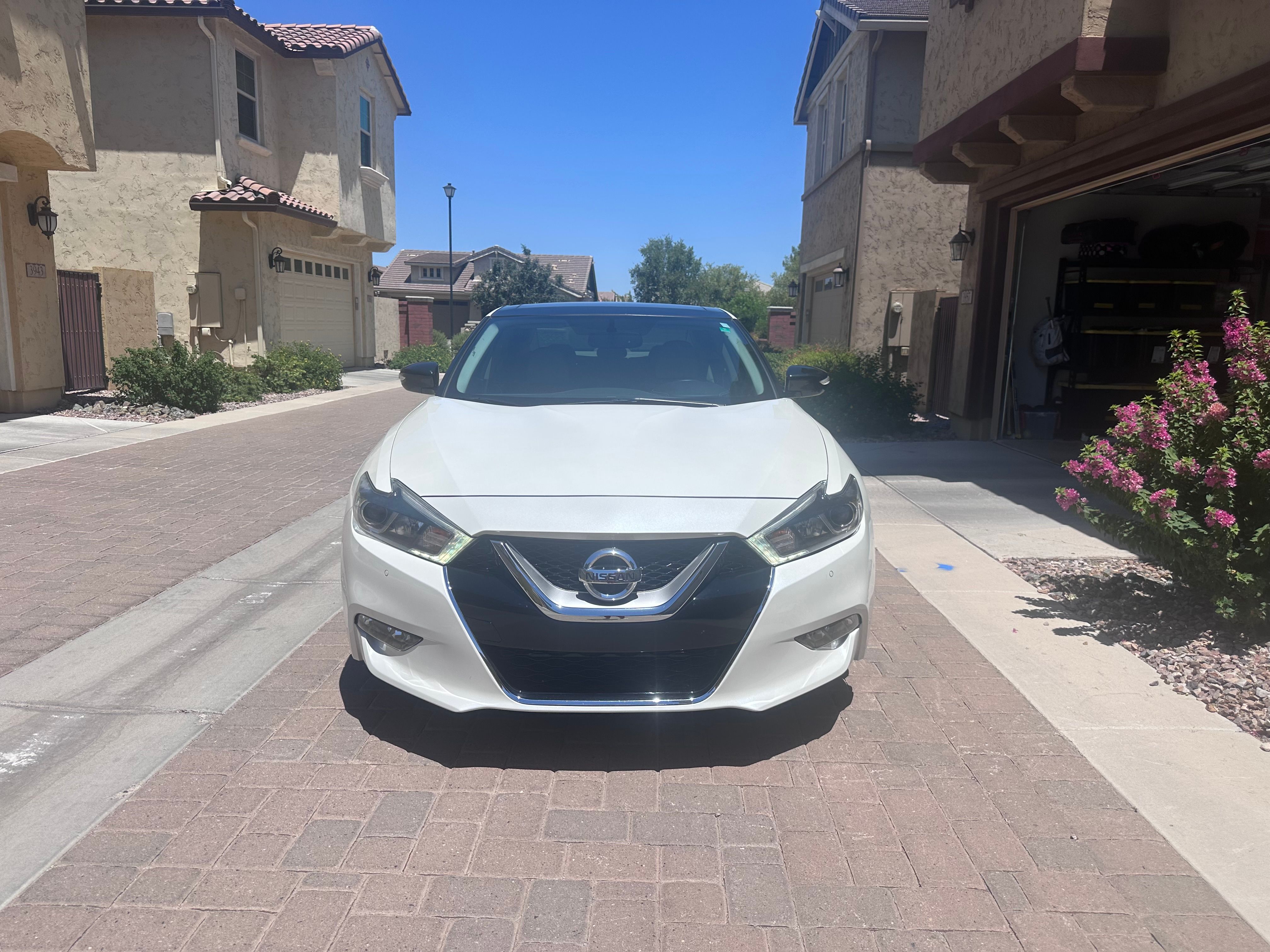 Used 2016 Nissan Maxima 3.5 SL FWD image 2