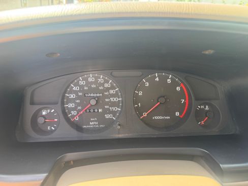 Used 1996 Nissan Pathfinder SE image 11