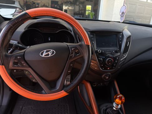 Used 2016 Hyundai Veloster Turbo w/ Option Group 04 image 13