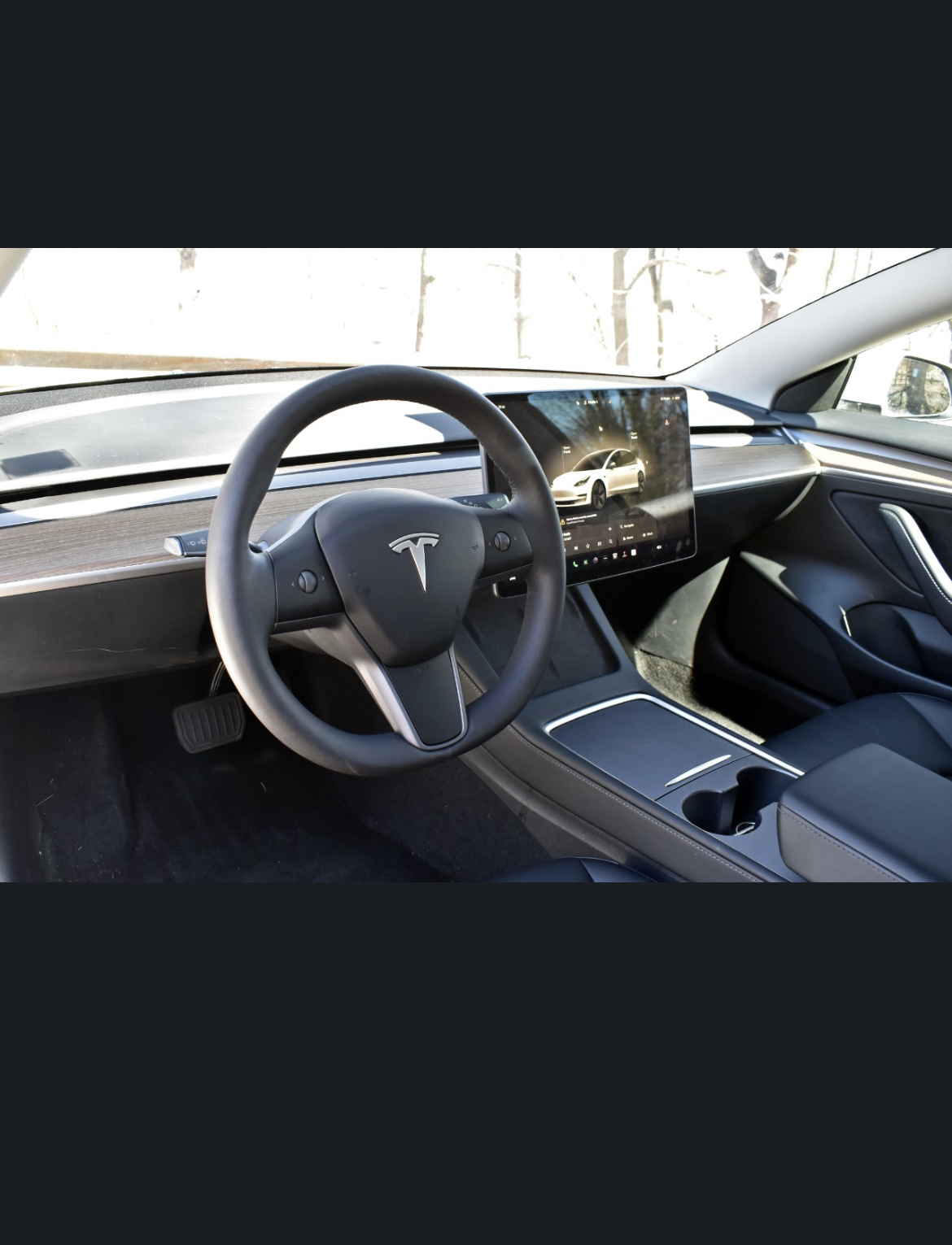 Used 2023 Tesla Model 3 Standard Range RWD image 1