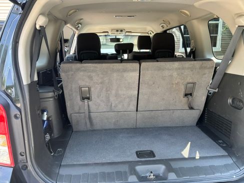 Used 2012 Nissan Pathfinder SV AWD/4WD image 10