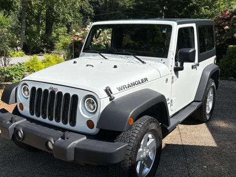 Used 2011 Jeep Wrangler Sport AWD/4WD image 1