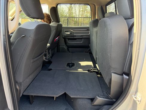 Used 2019 RAM 2500 Big Horn image 24