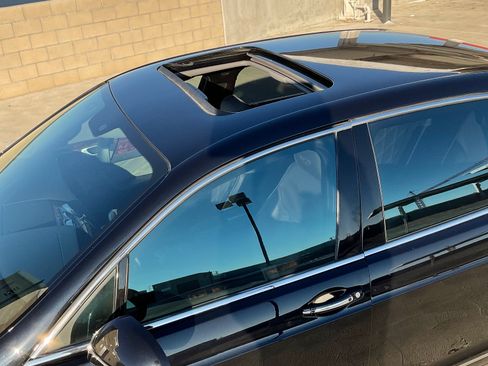 Used 2012 Bentley Flying Spur Flying Spur image 4