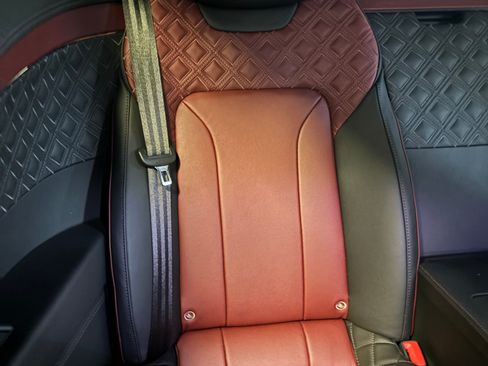 Used 2020 Bentley Continental GT V8 image 30