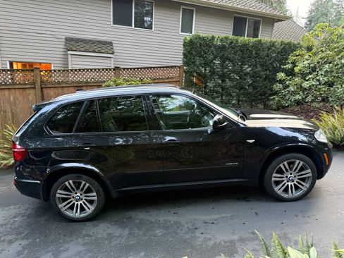 Used 2011 BMW X5 xDrive35i image 5