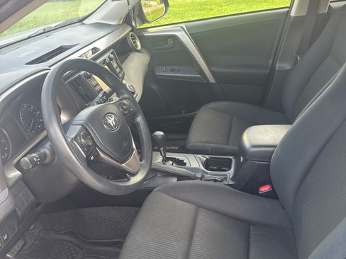 Used 2018 Toyota RAV4 LE w/ All Weather Liner Package image 11