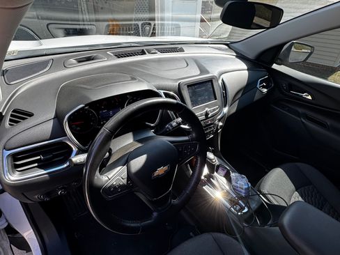 Used 2020 Chevrolet Equinox LT image 4