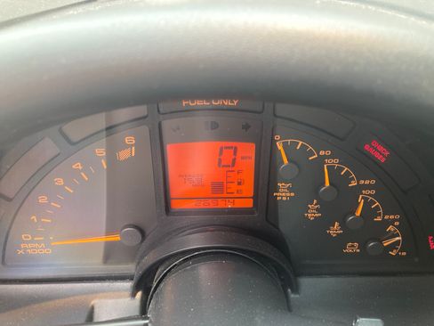 Used 1993 Chevrolet Corvette Coupe RWD image 14