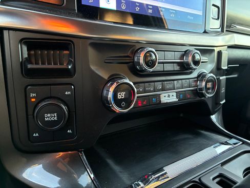 Used 2021 Ford F150 Lariat image 25