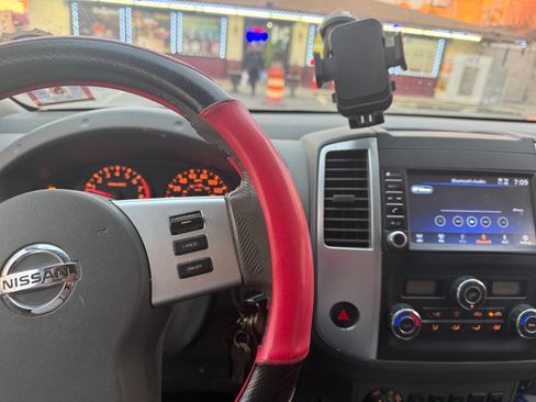 Used 2019 Nissan Frontier SV w/ Value Truck Package image 13