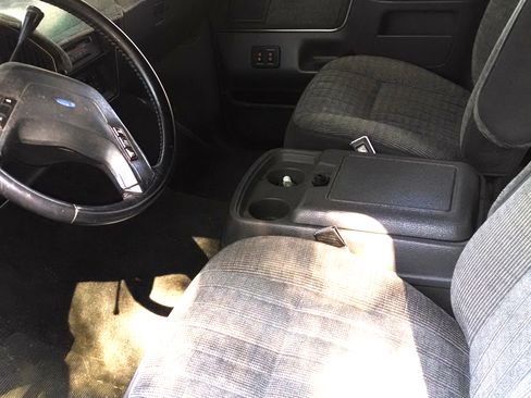 Used 2004 Chevrolet Silverado 2500 LS w/ Heavy-Duty Power Package image 16