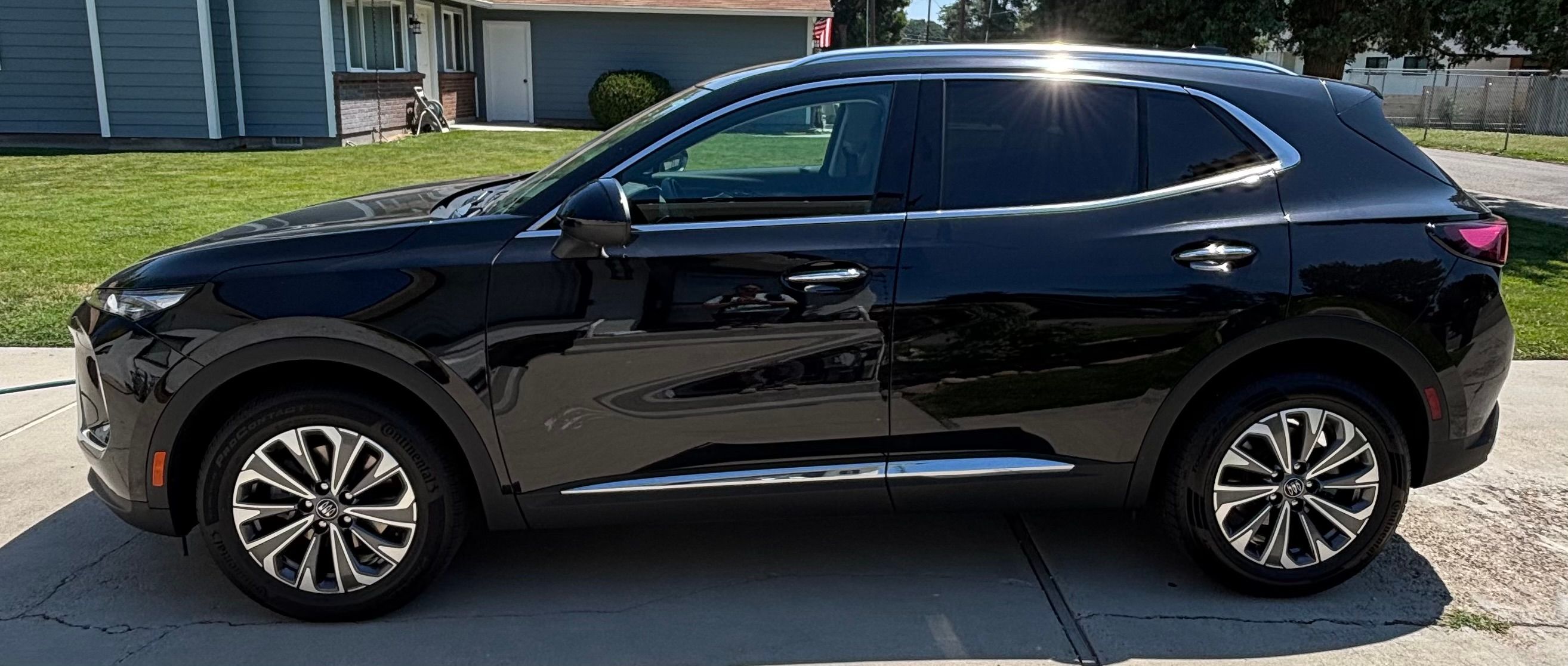 Used 2025 Buick Envision Preferred AWD/4WD image 5