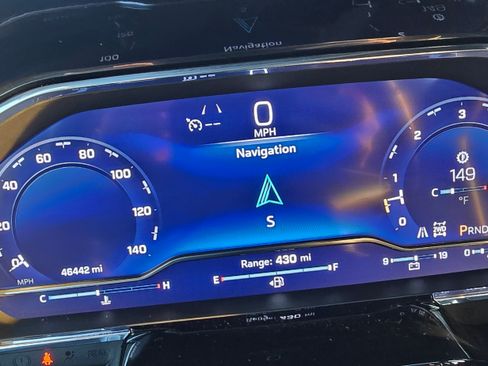 Used 2024 Chevrolet Silverado 3500 High Country w/ High Country Premium Package image 5