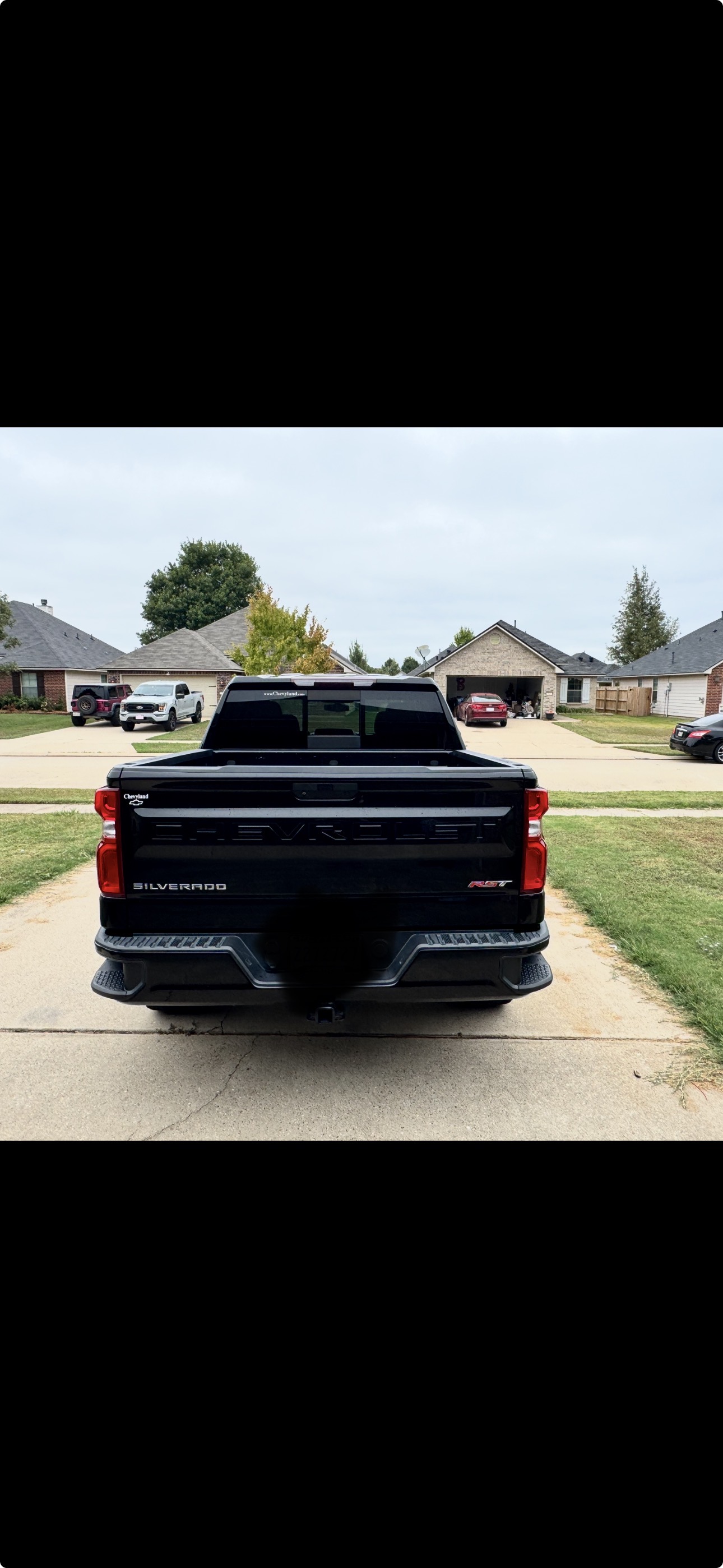 Used 2021 Chevrolet Silverado 1500 RST w/ Convenience Package II AWD/4WD image 19