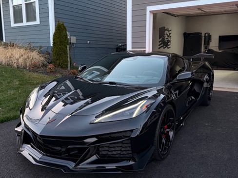 Used 2026 Chevrolet Corvette Z06 RWD image 9