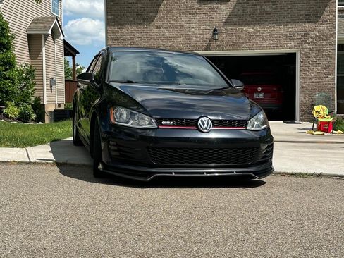 Used 2016 Volkswagen GTI S image 1