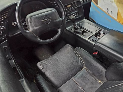 Used 1996 Chevrolet Corvette Coupe image 2