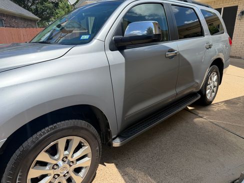 Used 2012 Toyota Sequoia Limited RWD image 2