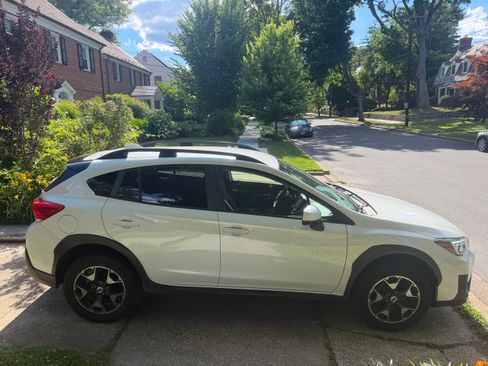 Used 2018 Subaru Crosstrek 2.0i Premium w/ Popular Package #3 AWD/4WD image 2