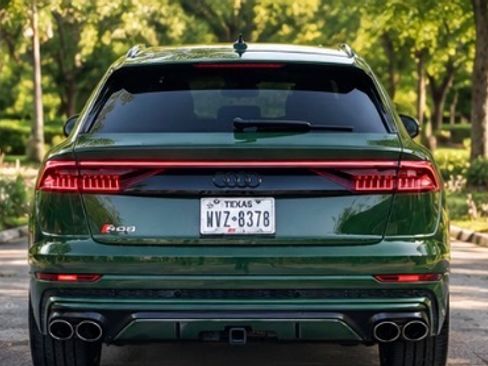 Used 2022 Audi SQ8 Prestige w/ Prestige Package AWD/4WD image 6