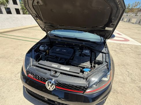 Used 2017 Volkswagen GTI Autobahn FWD image 21