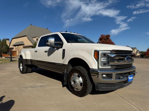 Used 2019 Ford F350 King Ranch w/ King Ranch Ultimate Package image 8