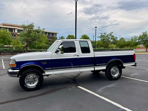 Used 1997 Ford F250 2WD SuperCab Heavy Duty image 9