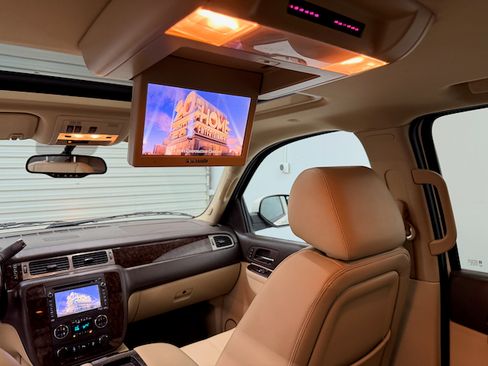 Used 2014 GMC Yukon Denali image 22