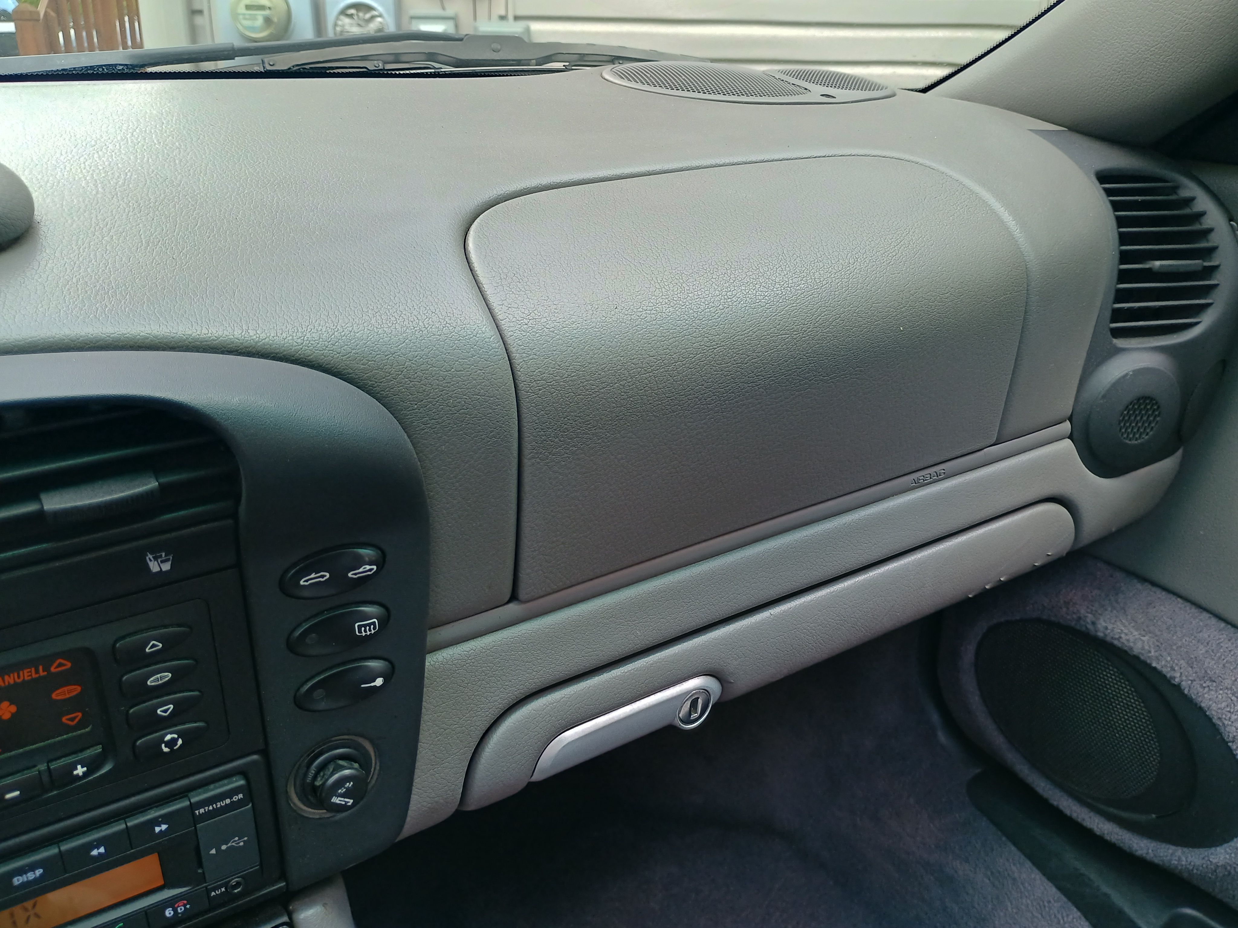 Used 2003 Porsche 911 Cabriolet image 21