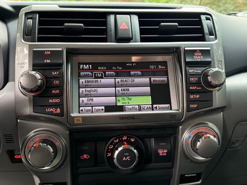 Used 2010 Toyota 4Runner Trail image 14