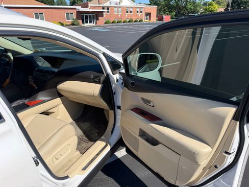 Used 2011 Lexus RX 350 AWD w/ Premium Pkg image 18