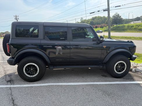 Used 2022 Ford Bronco Badlands w/ Sasquatch Package AWD/4WD image 4