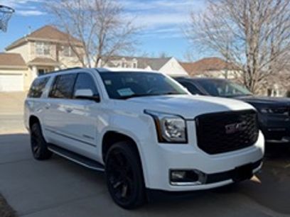 Used 2020 GMC Yukon XL SLT w/ Premium Edition