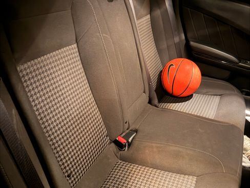 Used 2021 Dodge Charger R/T w/ Blacktop Package image 10