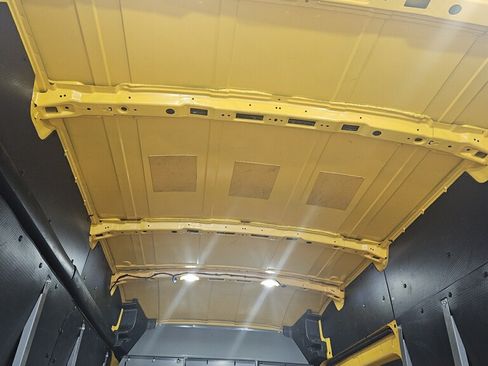 Used 2018 Ford Transit 250 High Roof image 11