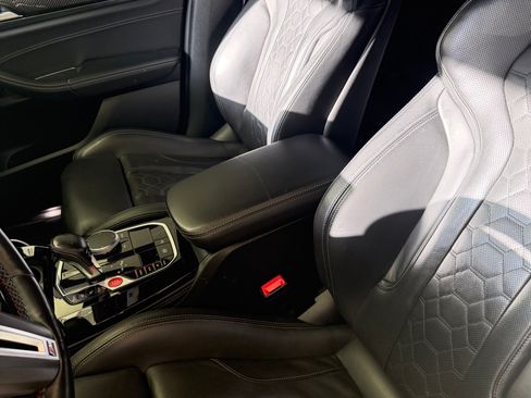 Used 2022 BMW X4 M w/ Competition Package image 9