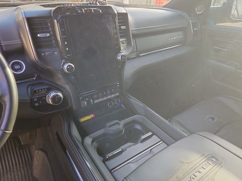 Used 2022 RAM 2500 Limited image 10