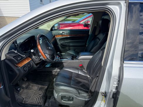Used 2018 Lincoln MKT AWD w/ Driver Technology Package image 5