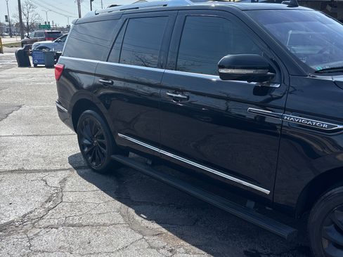Used 2020 Lincoln Navigator Reserve w/ Equipment Group 208A Reserve image 6